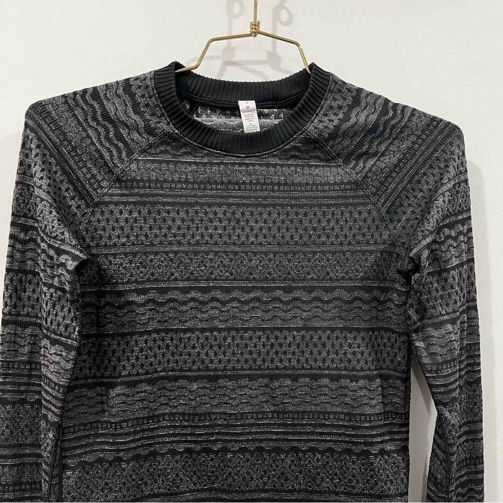 Lululemon Rest Less Pullover size 6 Black/ White (Third Release) Long Sleeve - Picture 10 of 13